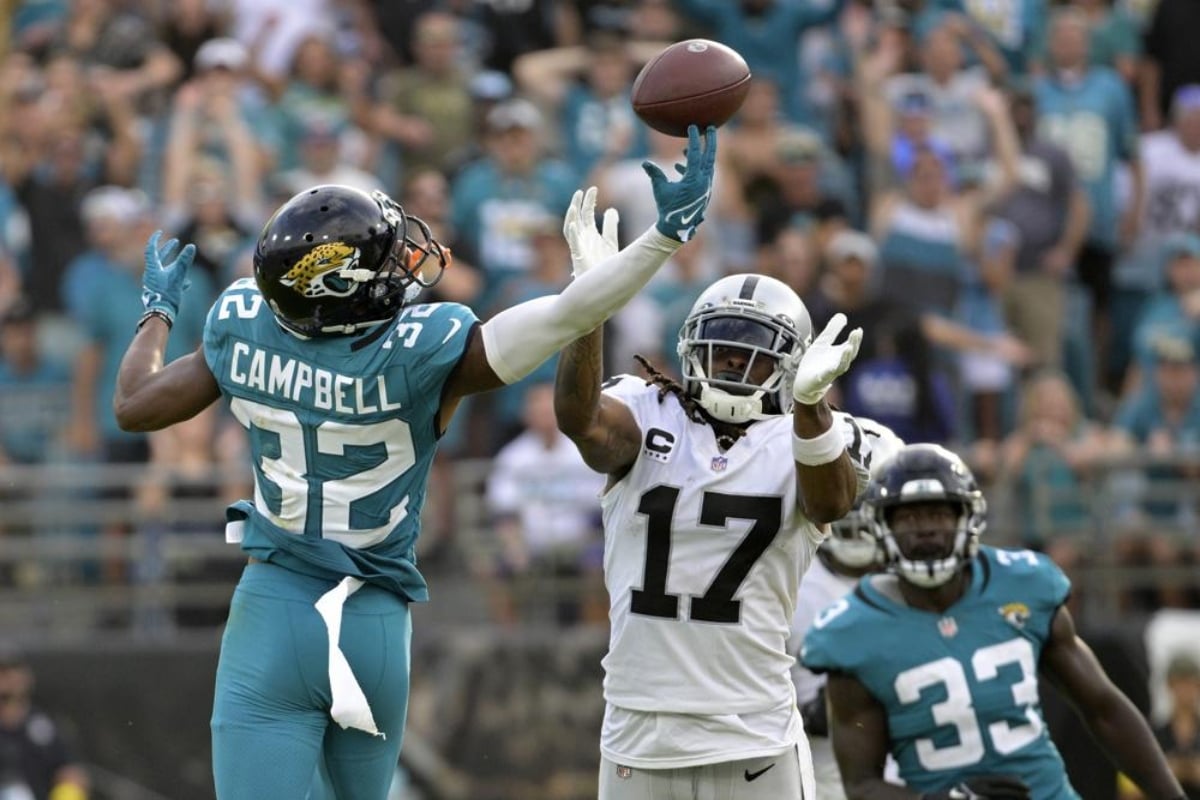 Raiders lejos de los playoffs después de la remontada histórica de los Jaguares