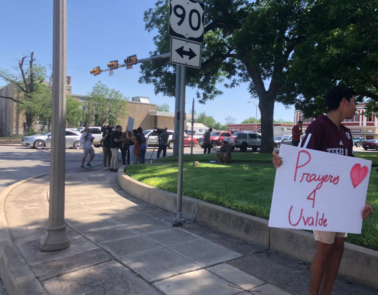 Los habitantes de Uvalde, Texas, se recuperan de la masacre que se llevó a sus vecinos, a los hijos de sus amigos, a sus maestras.
