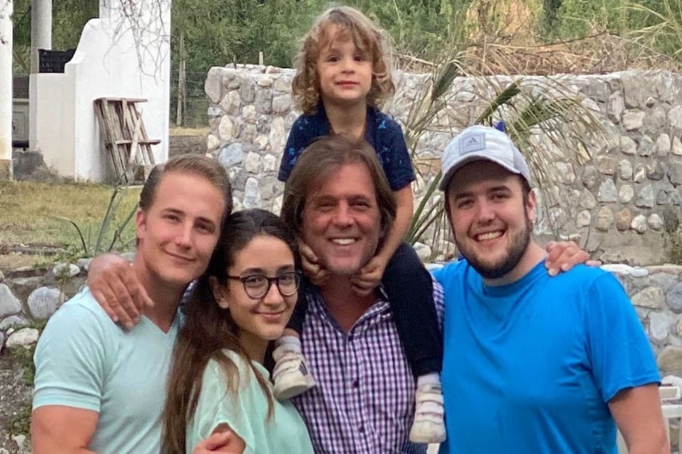 Familia, hijos, abuelo, nieto, MundoNOW