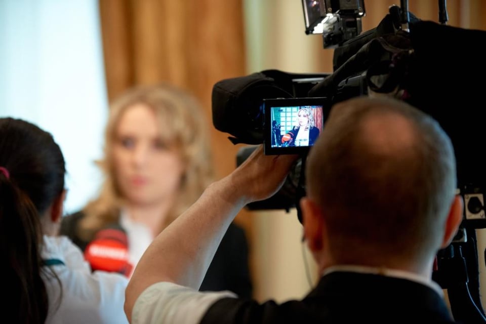 Periodista, presentadora, hispana, MundoNow, noticias
