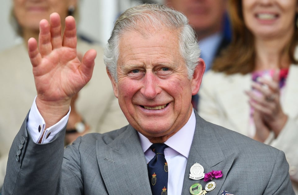 Aseguran que el rey Carlos III dejaría fuera a su hijo Harry de su coronación por una insólita razón featured image