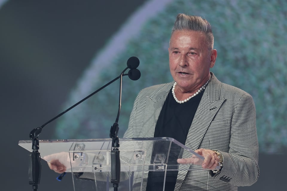 Ricardo Montaner estalla contra Despierta América por mostrar rostro de su nieta Índigo featured image