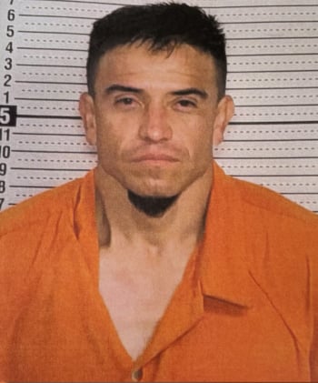 Crónica Automovilista latino policía