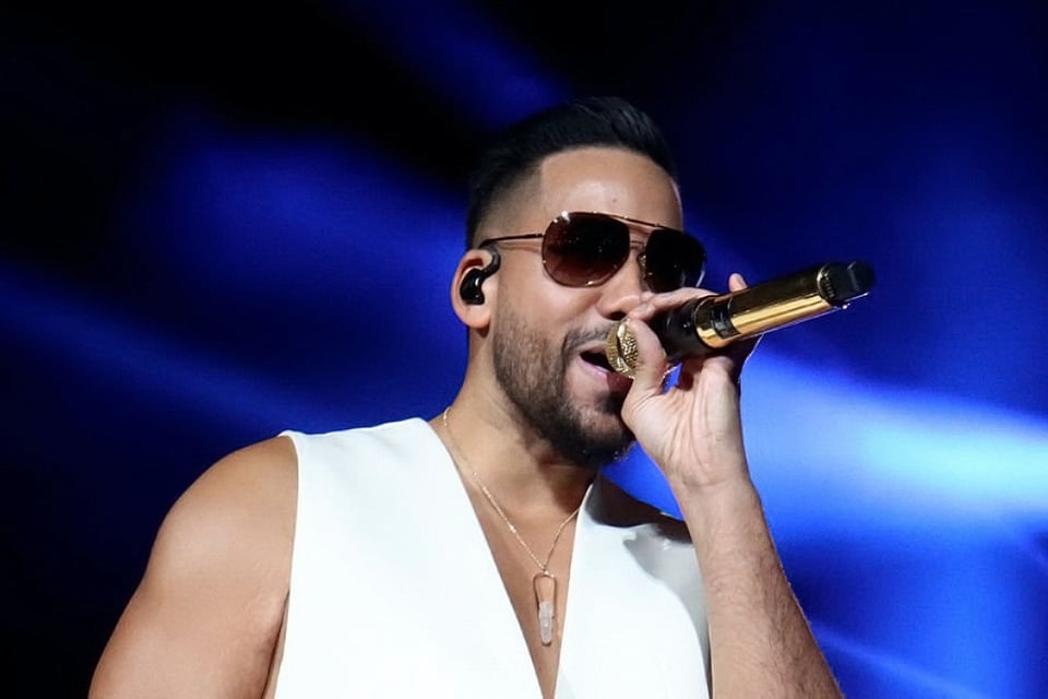 Romeo Santos rushed to the hospital, according to several sources