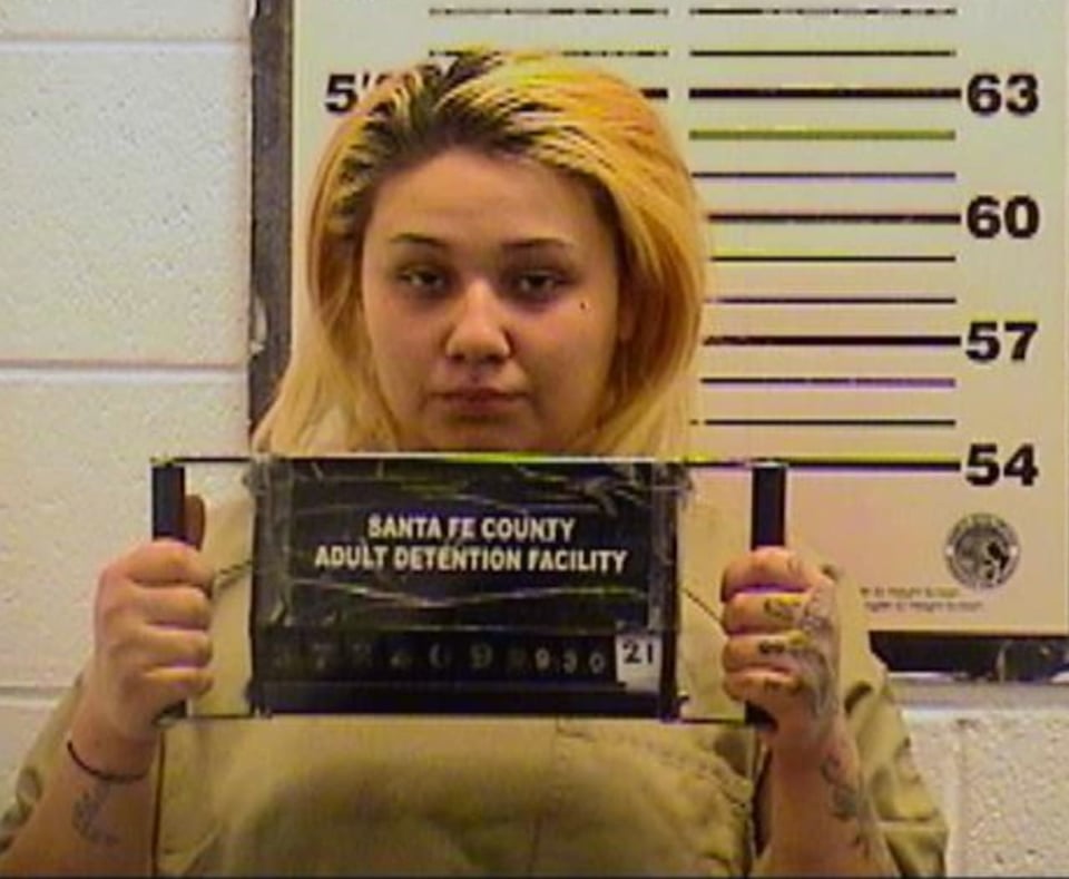 Brianna Romero and Deavonne Romero set up a shooting
