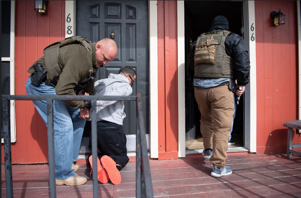 U.S. Marshals, agentes, detención, arrestos, MundoNOW