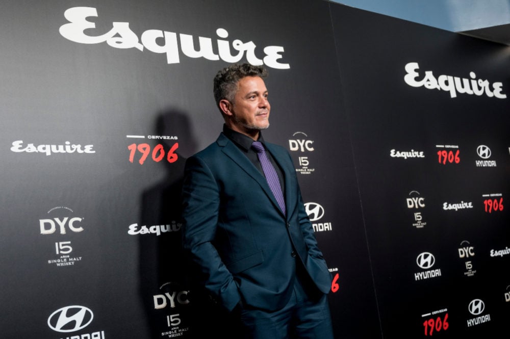 «La pena me invade». Alejandro Sanz de luto por cercana pérdida (FOTO)