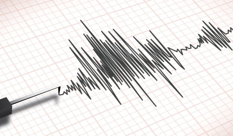 Sismo de magnitud 5.2 golpea East Shore, California durante la madrugada y deja las casas ‘temblando’