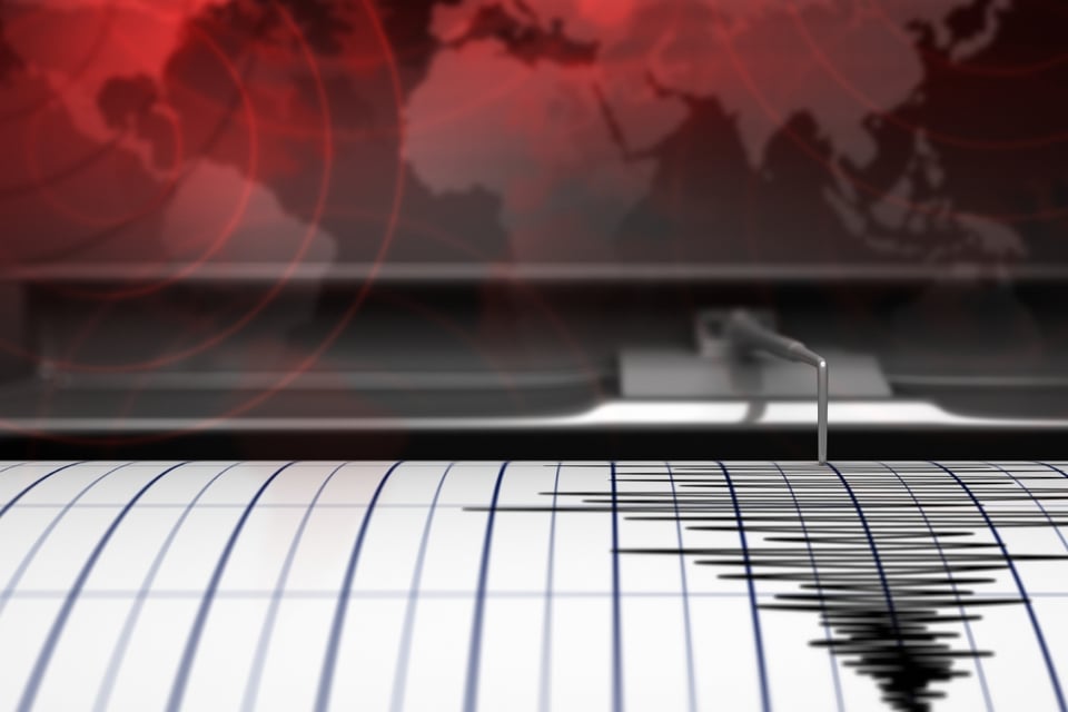 Fuerte sismo estremece la frontera de Turquía e Irán (FOTOS)
