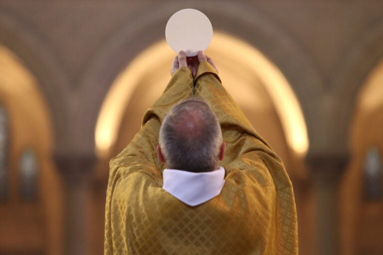 Asesinan al sacerdote Charles Onomhoale a tiros en Nigeria