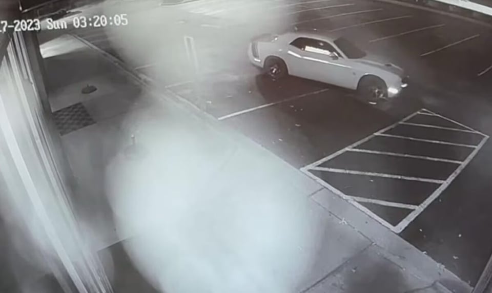 auto, noche, vigilancia, policia, Beto's Tacos,