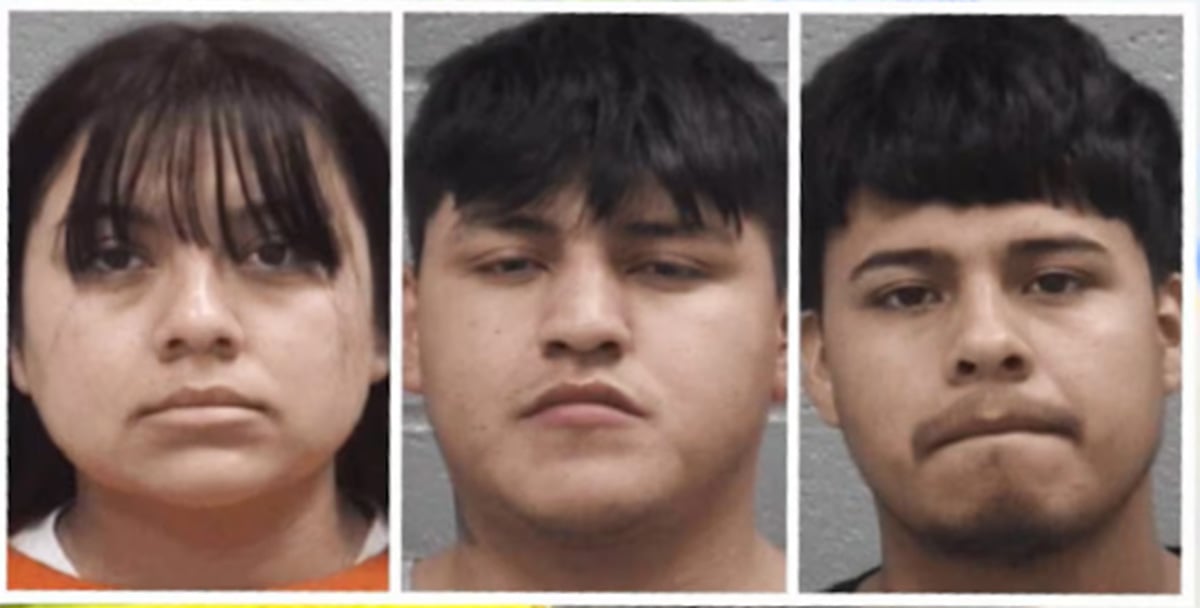 Tres hispanos detenidos por robar miles de dólares en leche de fórmula para bebés en Walmart