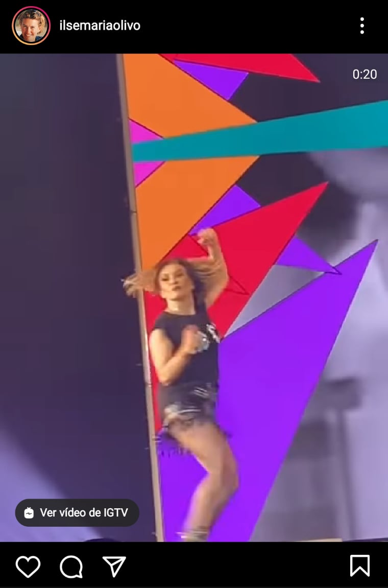 Cantante sufre accidente escenario