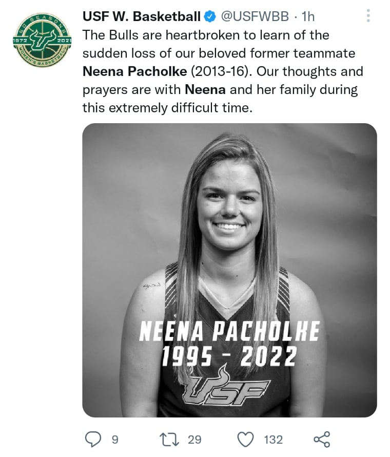 También fue exjugadora de baloncesto femenino de la USF