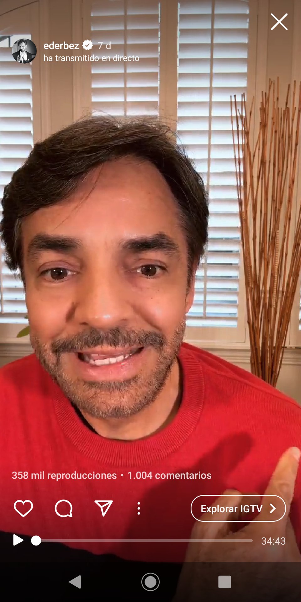 Eugenio Derbez brazo lesionado