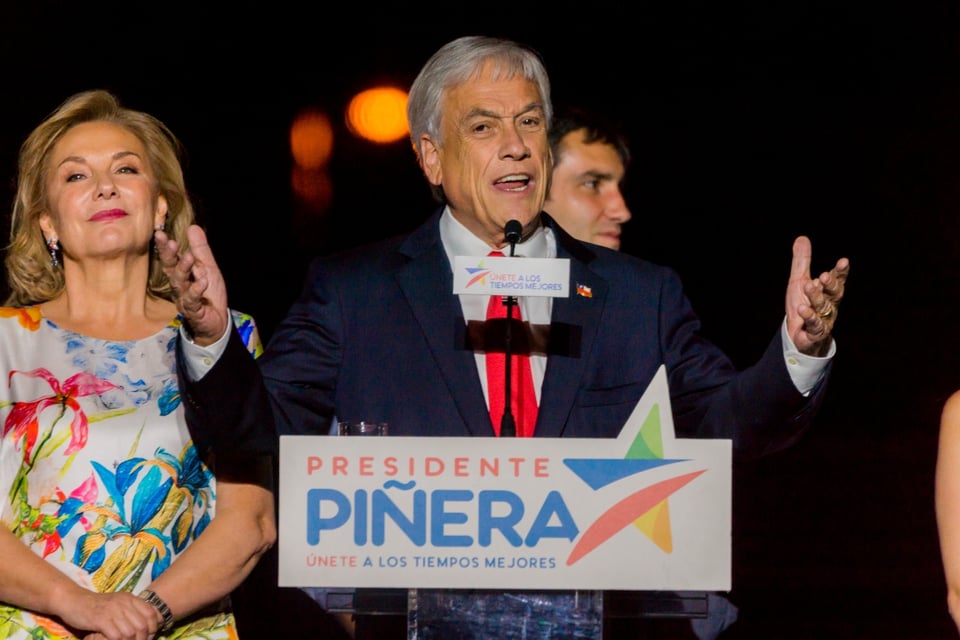 Piloto, aeronave, exministro de Defensa, Alberto Espina, MundoNOW