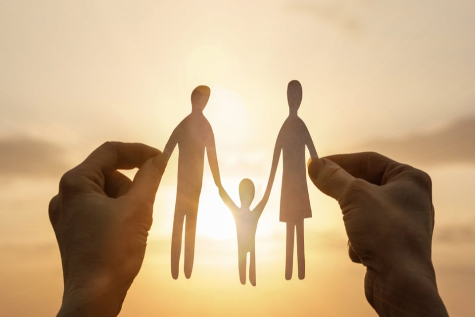 familia, necesidades básicas, cuidados, plan de salud, MundoNOW