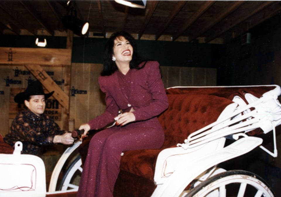 Aparecen supuestas ‘estremecedoras’ imágenes de Selena Quintanilla tras su asesinato (FOTOS) featured image