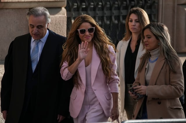 Shakira evita juicio fiscal y llega a acuerdo con autoridades de España