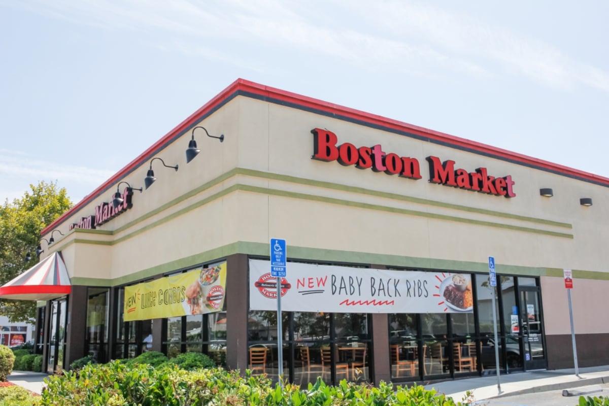 La cadena de restaurantes Boston Market cierra 27 tiendas en EEUU
