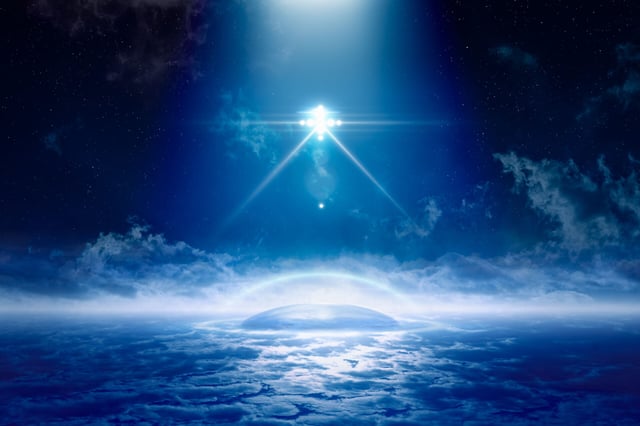 The Alien Experience of Commander Héctor Flores