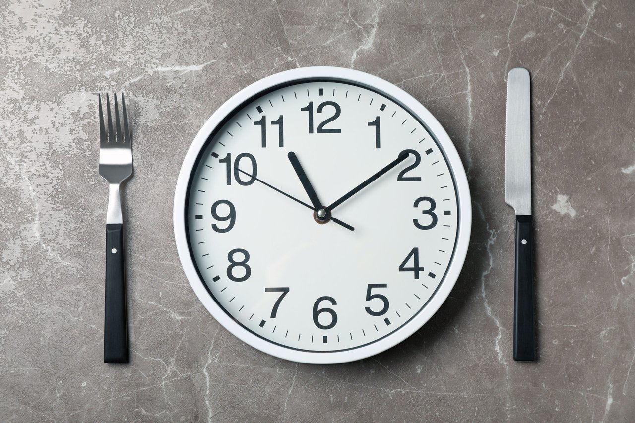 Profe Claudio Nieto: ¿Cuántas veces debemos comer al día?