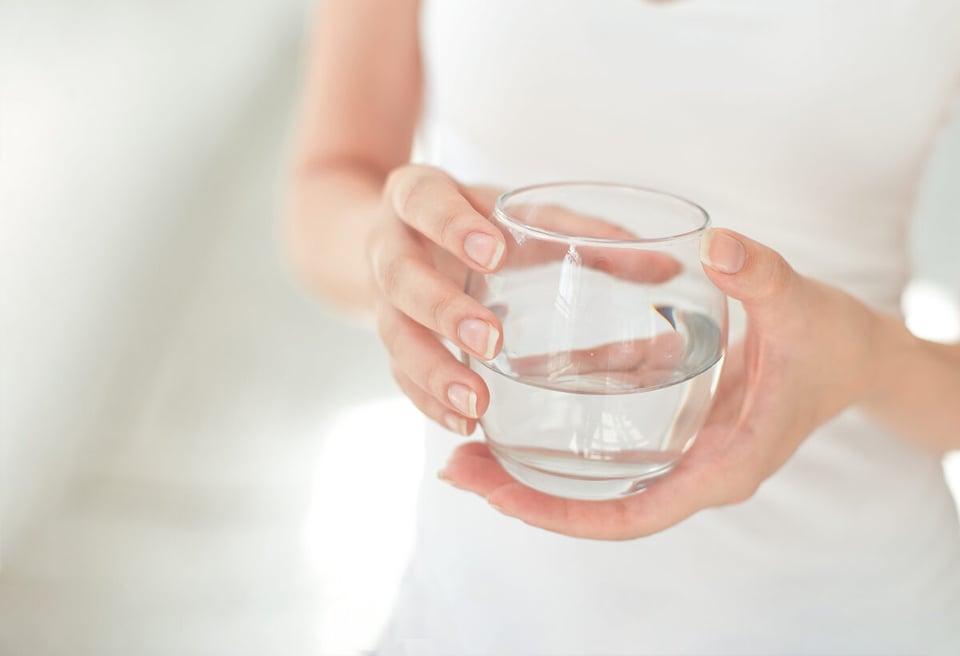 Ritual, Glass of water, White clothes, MundoNow, Angels