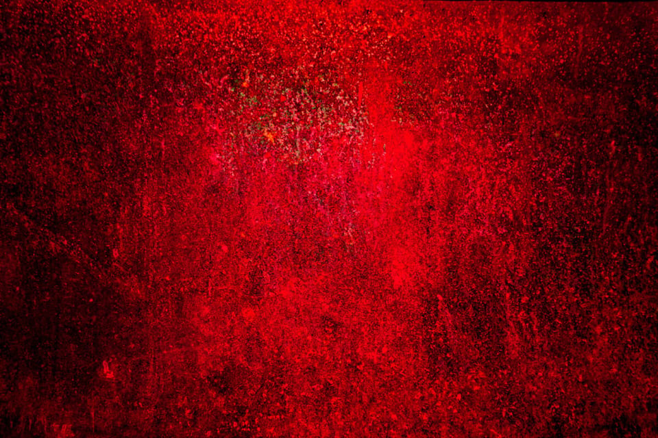 Blood, Wall, Red, MundoNow, Podcast
