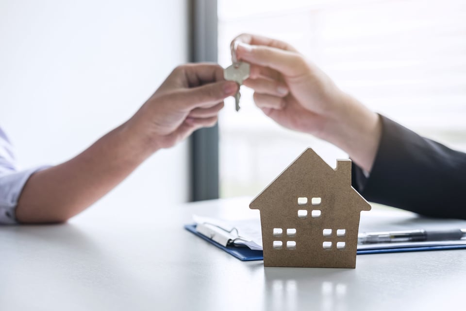 Navegando la compra de vivienda: Consejos esenciales para compradores primerizos
