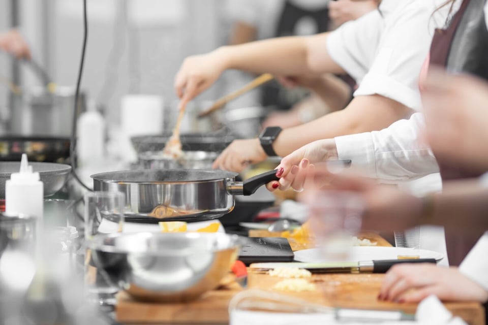 Cocineros, Roberto Correa, Equipo, MundoNow, Podcast