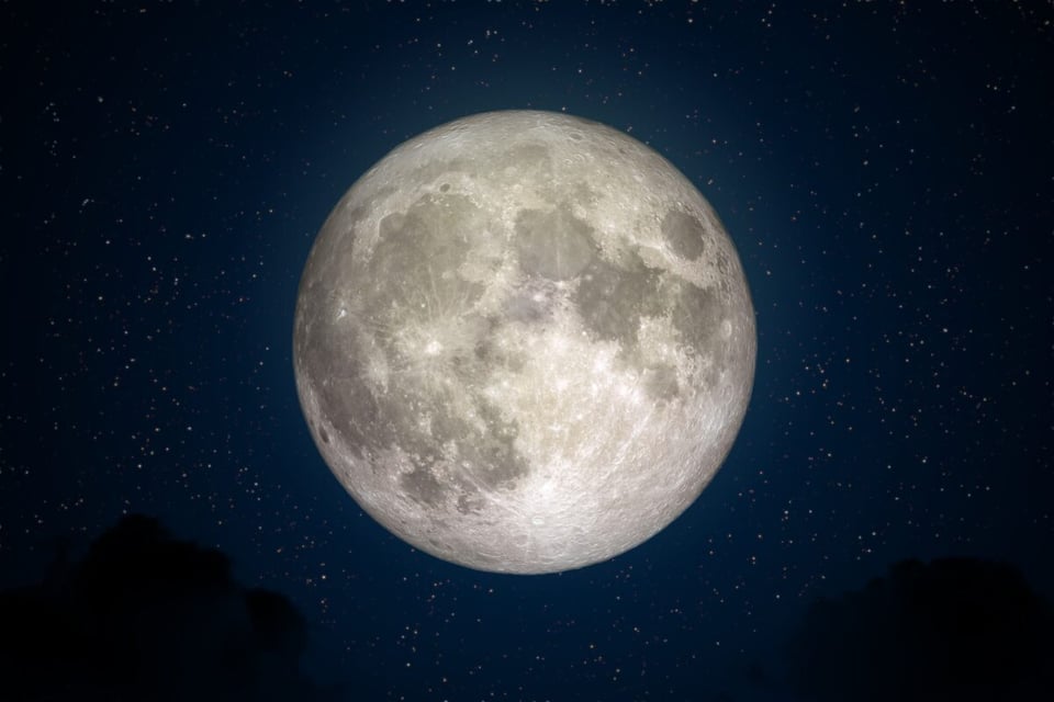Moon, The Yincihaua, Resplandor, MundoNow, Women