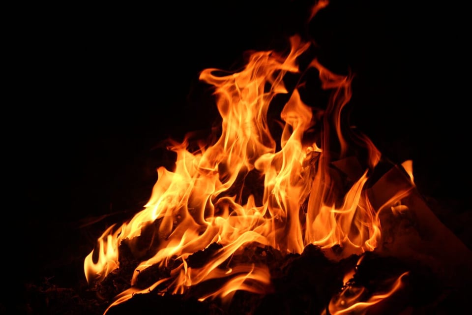 Fuego, Caos, Llamas, MundoNow, Podcast