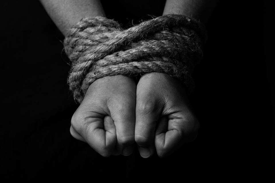 Rope, Hands, Gonzalo Márquez, MundoNow, Podcast
