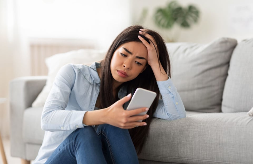 Tristeza, Mujer, Sala, MundoNow, Codependencia