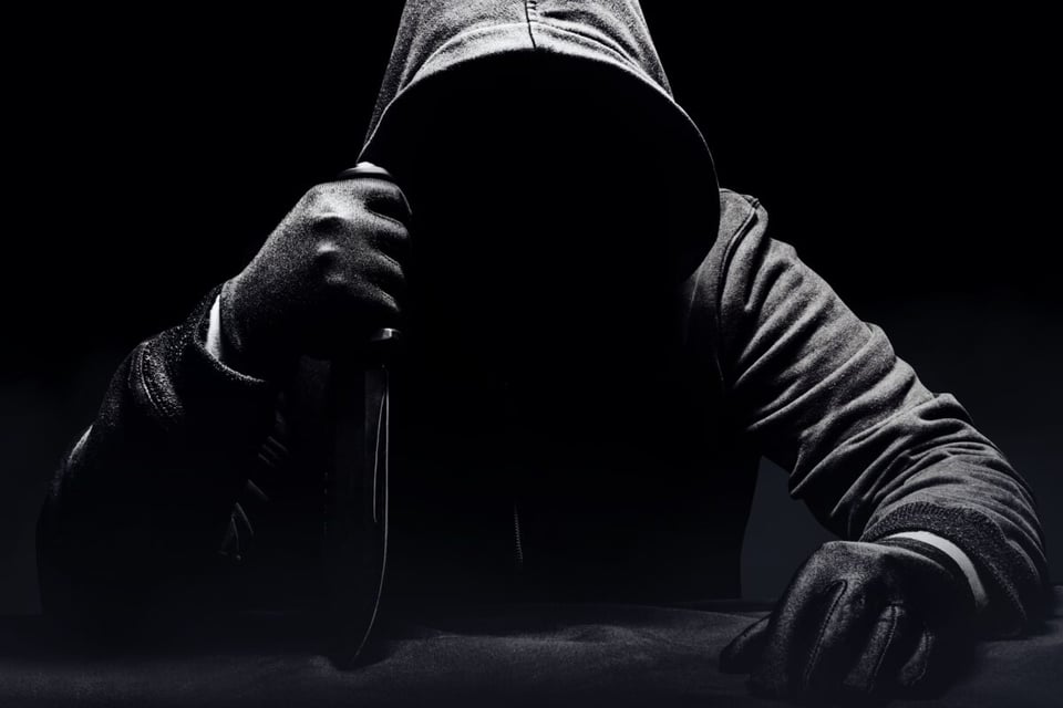Kidnapper, Weapon, Knife, MundoNow, Podcast