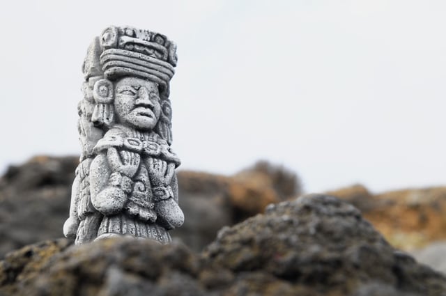 Mitos y Leyendas: Unos cuantos datos de la cultura maya