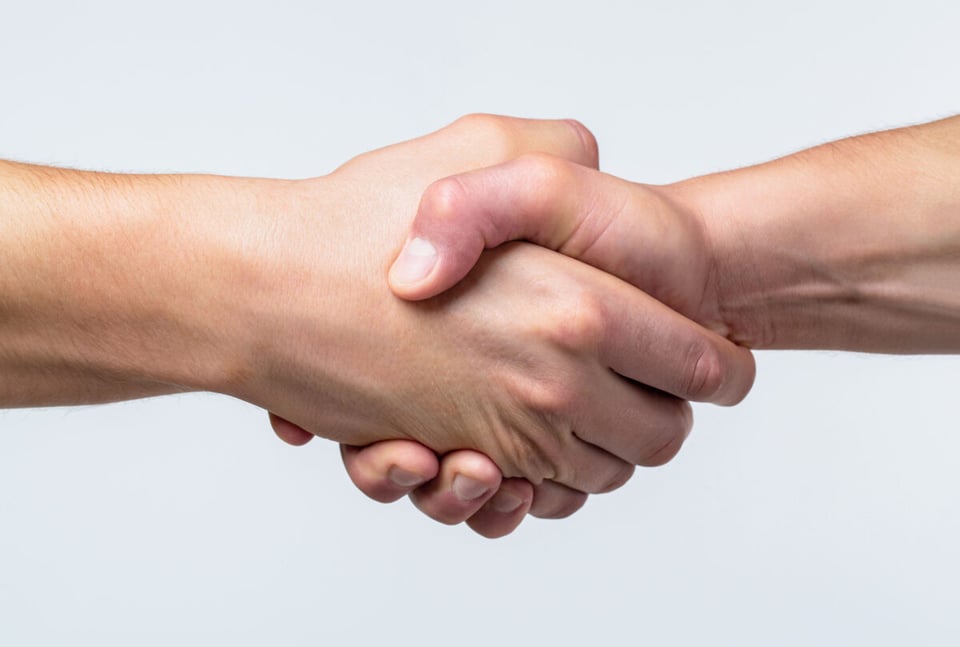 Handshake, Workshop, Company, MundoNow, Podcast