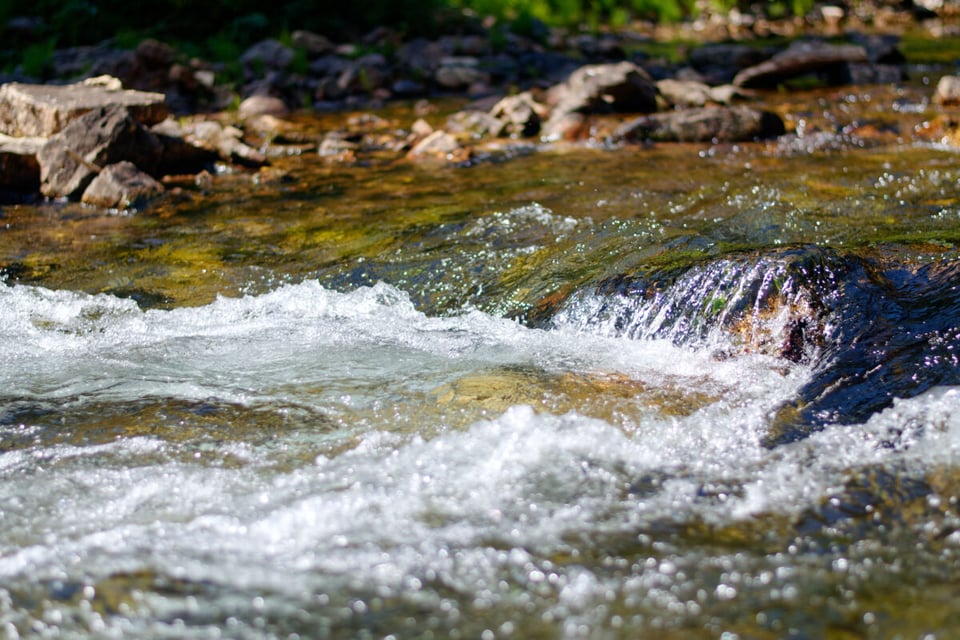 Río, Agua, Rocas, MundoNow, Podcast