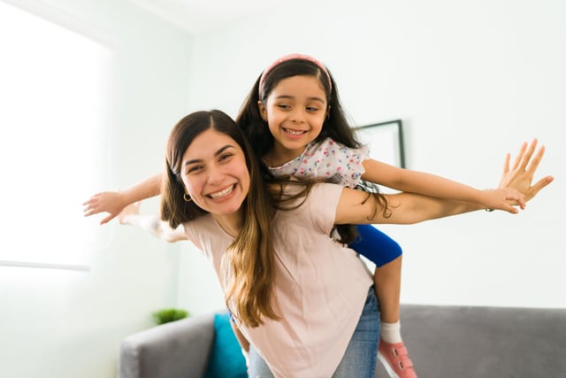 Entre Madres y Doctoras: Creando una conexión significativa con tu hijo