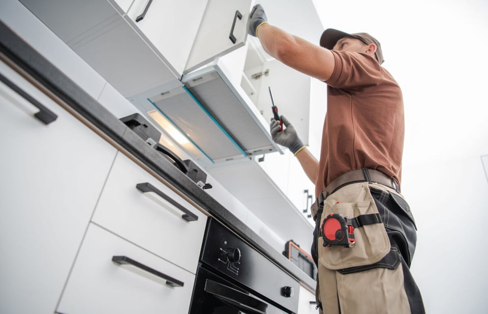 Technician, Worker, Kitchen, MundoNow, Rosa Moreno