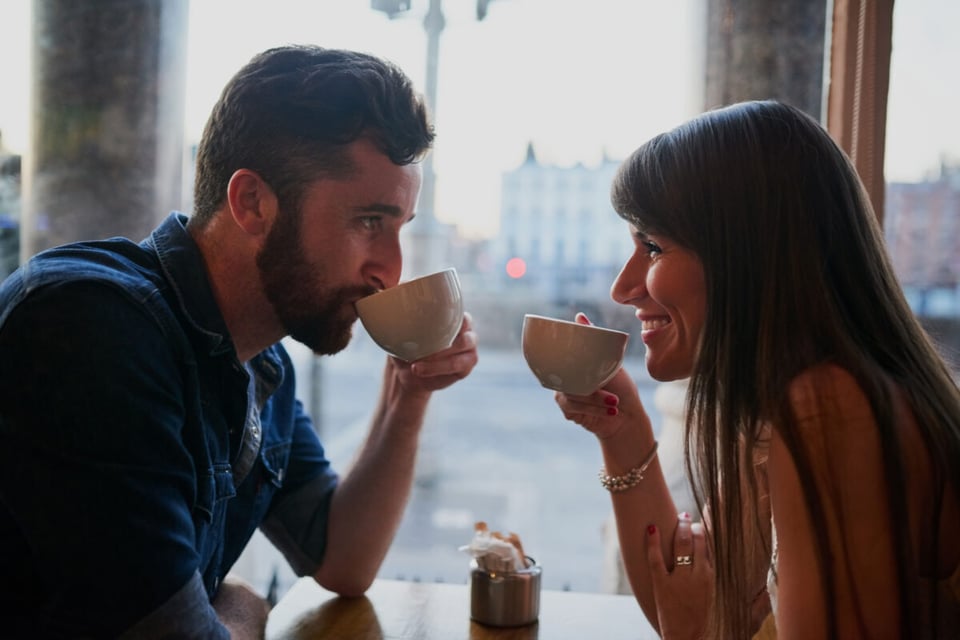 Cup of coffee, Couple, Joy, MundoNow, Podcast