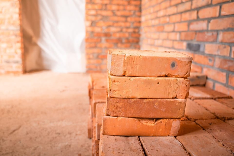 Blocks, Work, Wall, MundoNow, Podcast