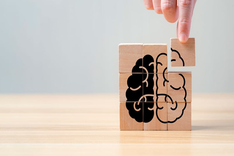 Brain, Dice, Cubes, MundoNow, Podcast