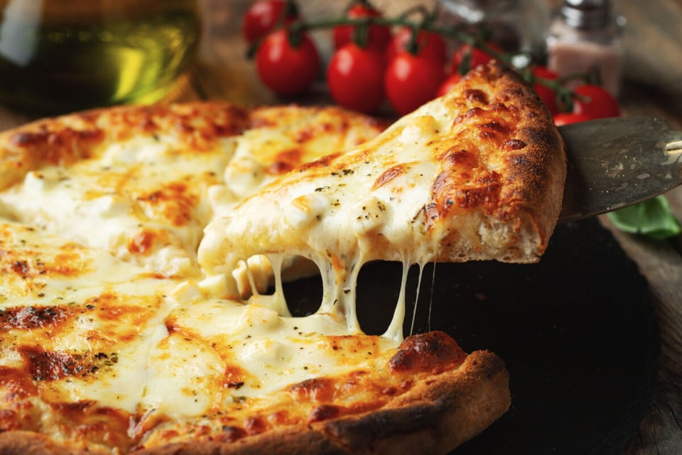 Pizza, Pedazo, Calorías, MundoNow, Podcast
