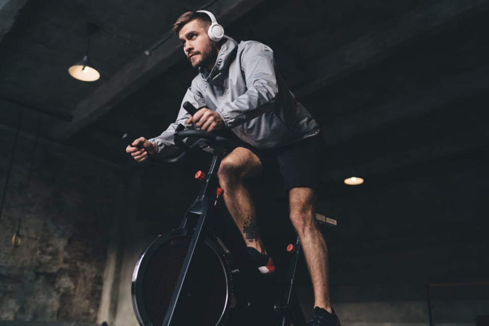 Man on a bicycle, Cardio, Exercise, MundoNow, Podcast
