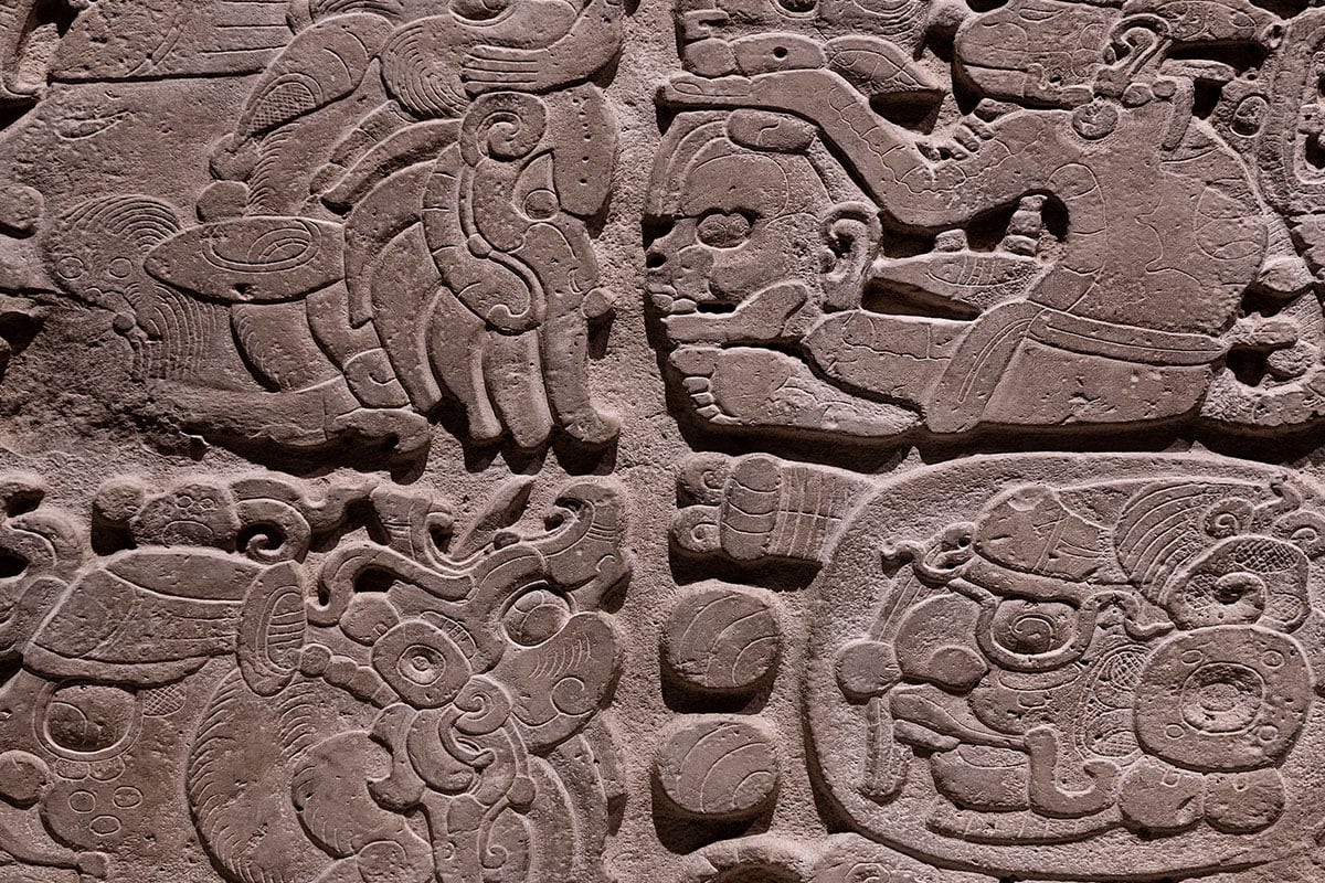 Tristeza Maya, Piedras, Talladas, MundoNow, Podcast