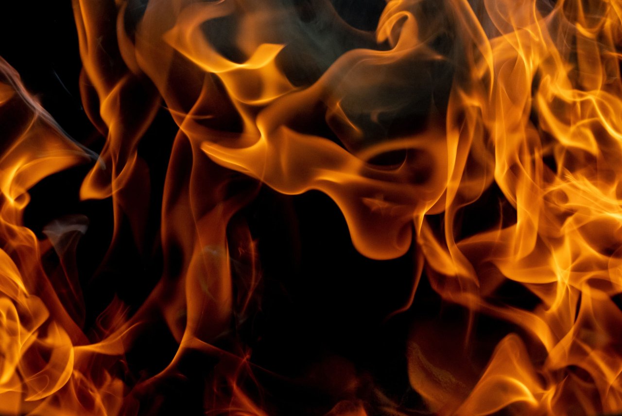 Origen del fuego, Llamas, Humo, MundoNow, Podcast
