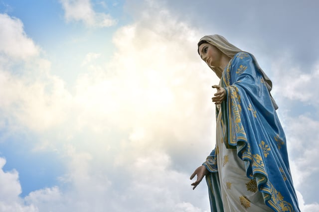Mitos y Leyendas: La Virgen de la Concepción
