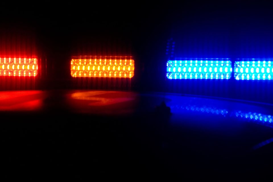 Luces de carro, Policía, Patrulla, MundoNow, Podcast