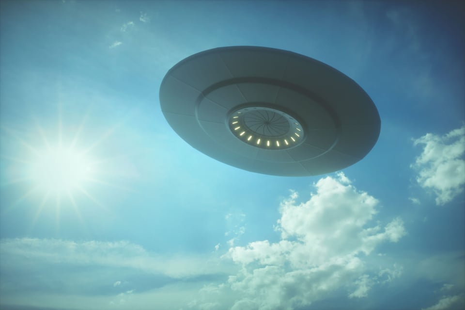 La Huella OVNI: ¡Descubre los Misterios en el Cielo!